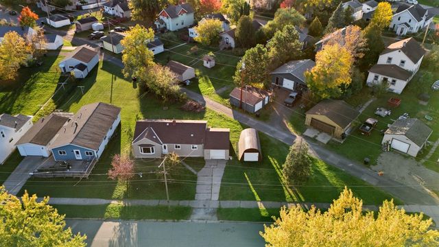 1123 Adams Avenue, Eveleth, MN 55734