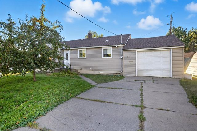 1123 Adams Avenue, Eveleth, MN 55734