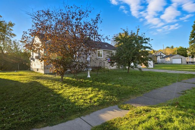 1123 Adams Avenue, Eveleth, MN 55734