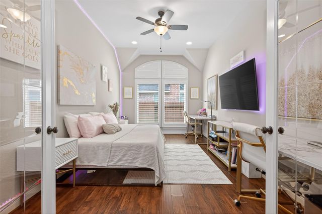 19814 Crested Peak Lane, Cypress, TX 77433