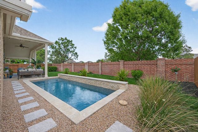 19814 Crested Peak Lane, Cypress, TX 77433