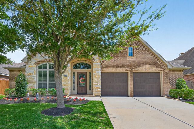 19814 Crested Peak Lane, Cypress, TX 77433