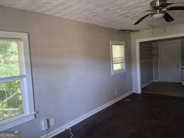 2835 Burton Road NW, Atlanta, GA 30311