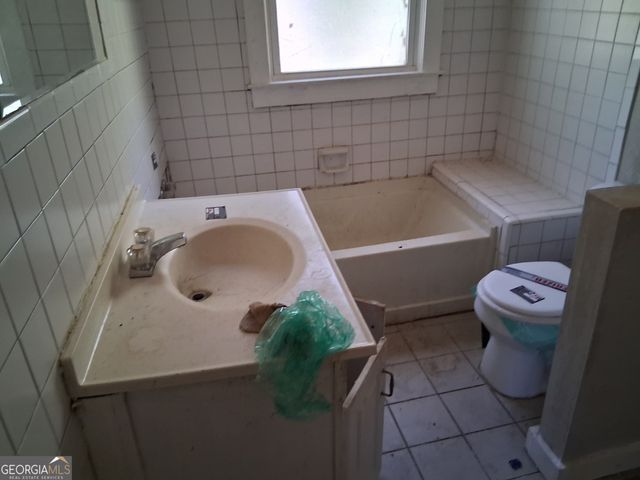 2835 Burton Road NW, Atlanta, GA 30311