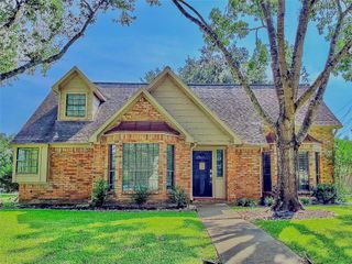 930 Bent Creek Court, Richmond, TX 77406