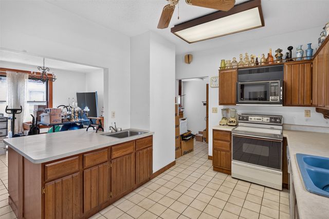 1024 Pennsylvania Avenue, Des Moines, IA 50316