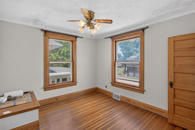 1024 Pennsylvania Avenue, Des Moines, IA 50316