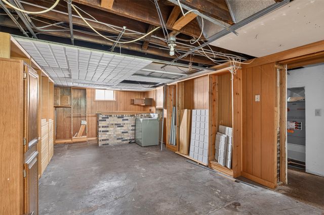 1024 Pennsylvania Avenue, Des Moines, IA 50316