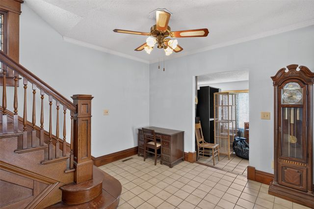 1024 Pennsylvania Avenue, Des Moines, IA 50316