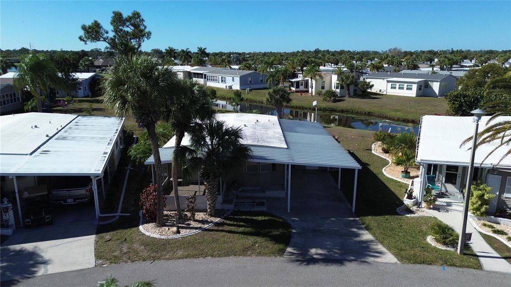 Image 14 of property listing at 2100 KINGS HIGHWAY 288, Port Charlotte, FL 33980