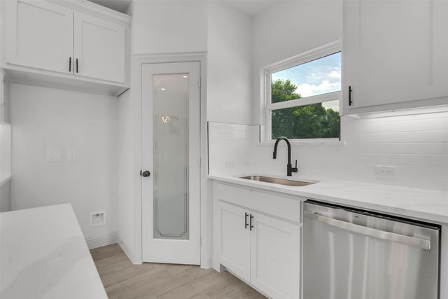 504 E Ball Street, Tom Bean, TX 75489