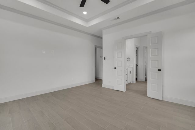 504 E Ball Street, Tom Bean, TX 75489