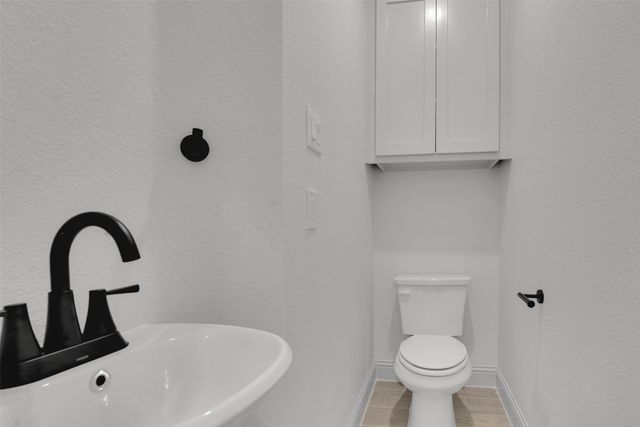 504 E Ball Street, Tom Bean, TX 75489