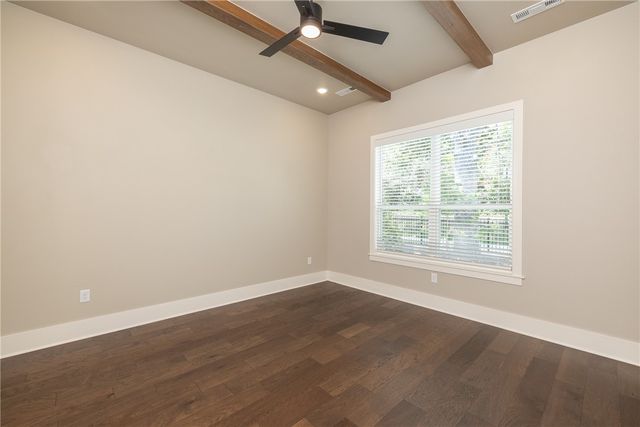 2942 N Old Wire Road, Fayetteville, AR 72703