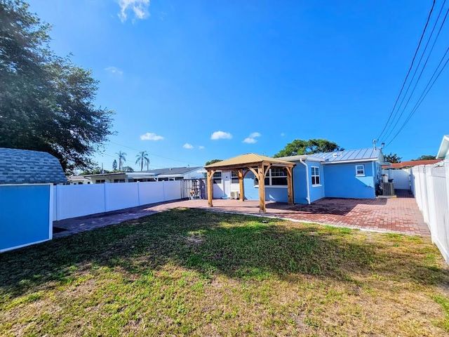 11347 70TH TERRACE, Seminole, FL 33772