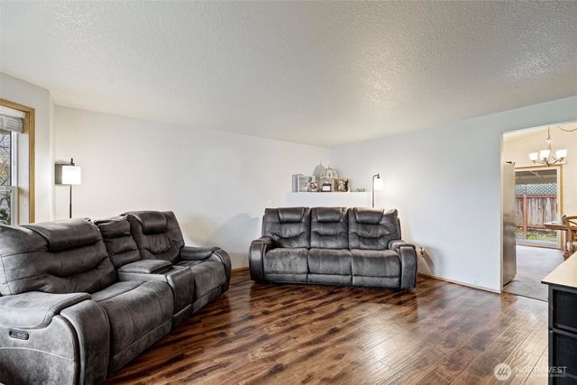 106 Rose Marie Drive, Chehalis, WA 98532