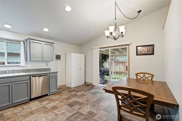 106 Rose Marie Drive, Chehalis, WA 98532