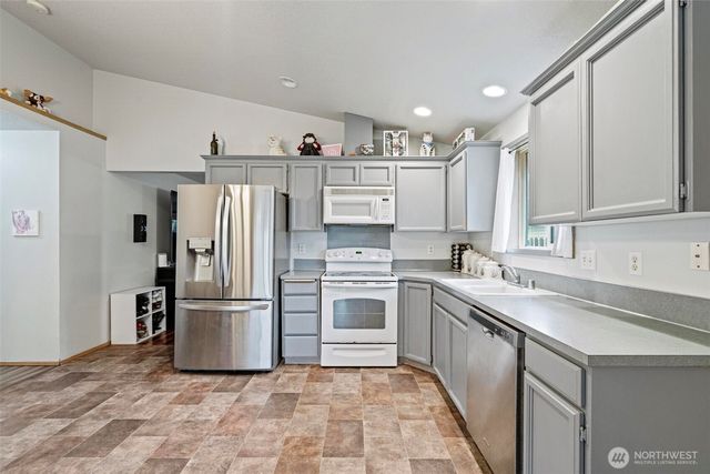 106 Rose Marie Drive, Chehalis, WA 98532