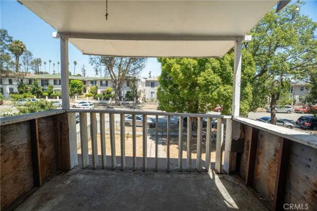 1619 S St Andrews Place, Los Angeles, CA 90019