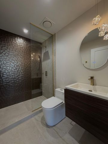 830 Deerfield Road, Highland Park, IL 60035