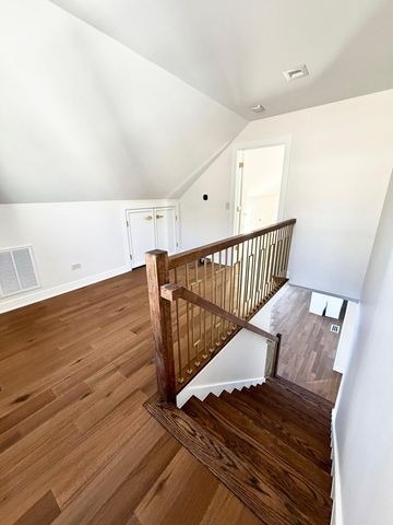 830 Deerfield Road, Highland Park, IL 60035