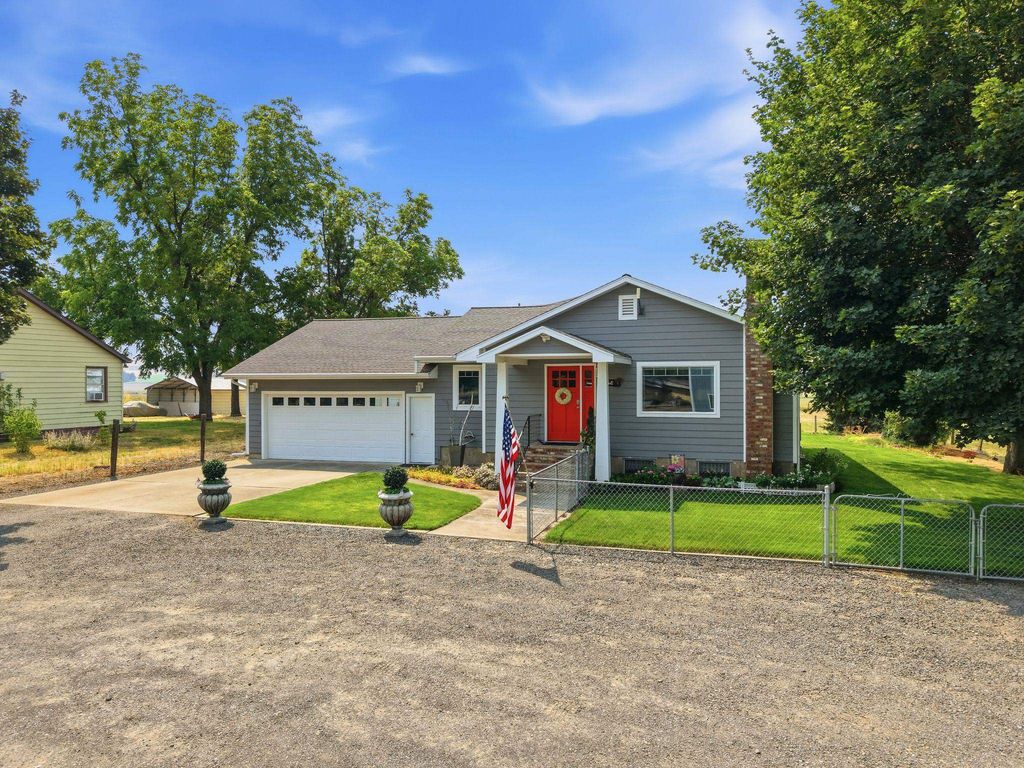 6354 Lancaster Rd, St John, WA 99171 photo 1