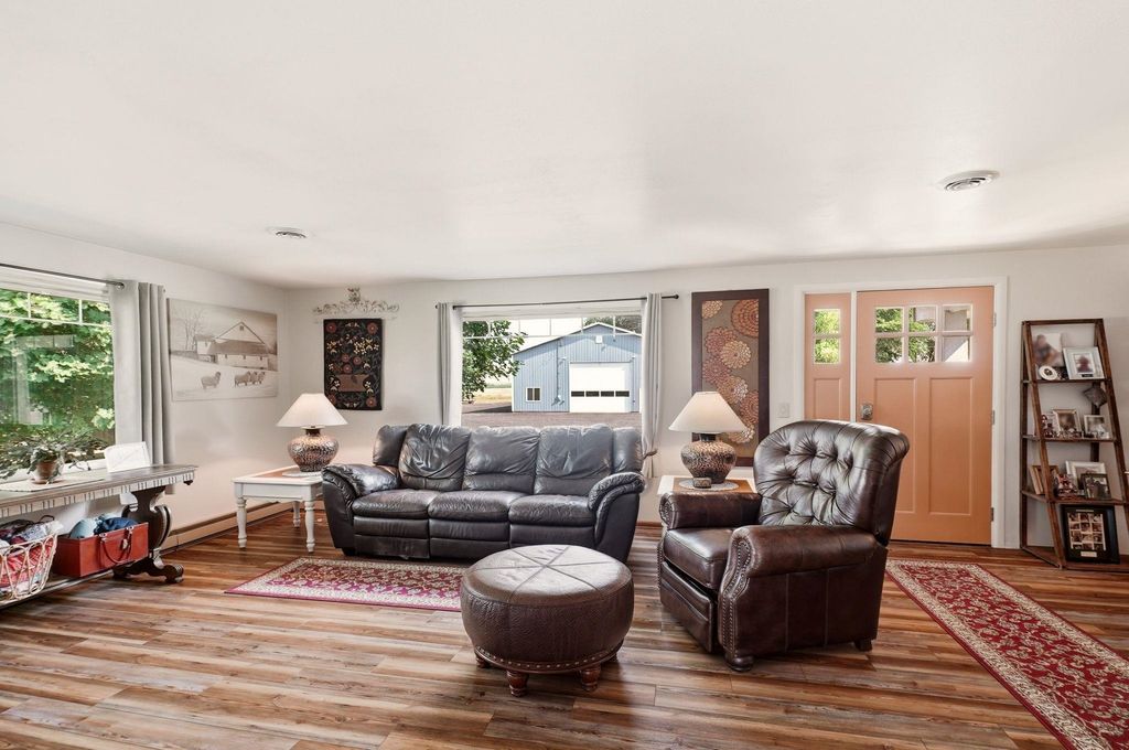 6354 Lancaster Rd, St John, WA 99171 photo 4