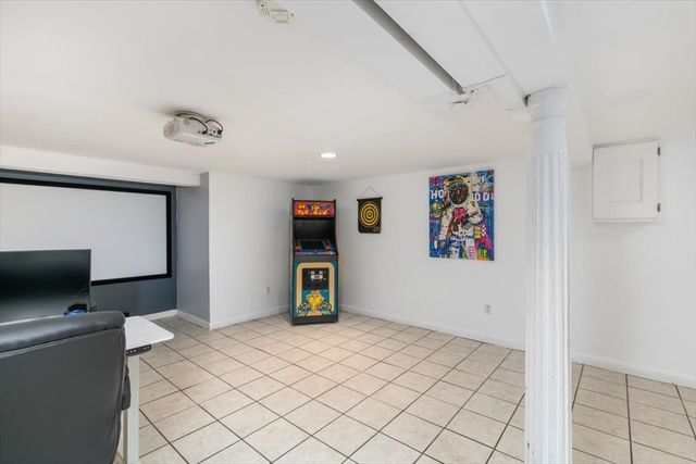 325 E Haverhill St, Lawrence, MA 01841