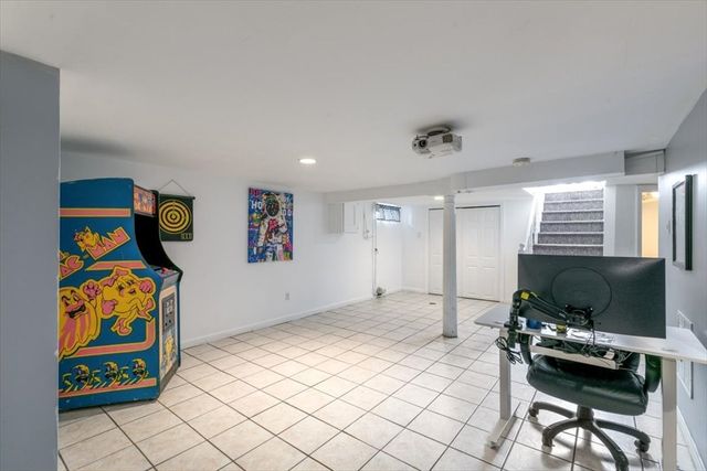 325 E Haverhill St, Lawrence, MA 01841