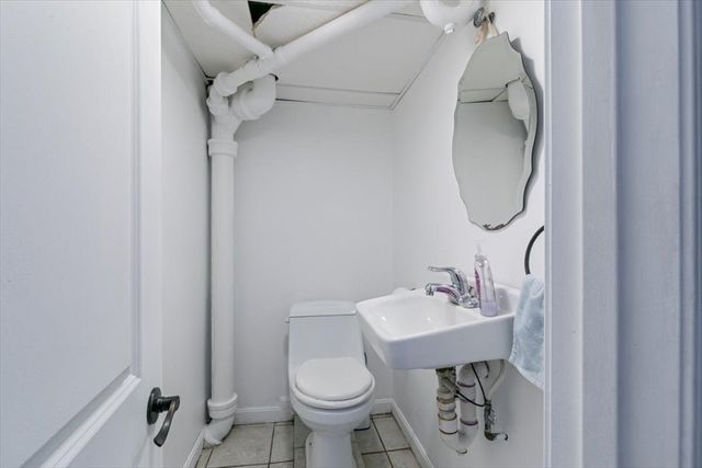 325 E Haverhill St, Lawrence, MA 01841