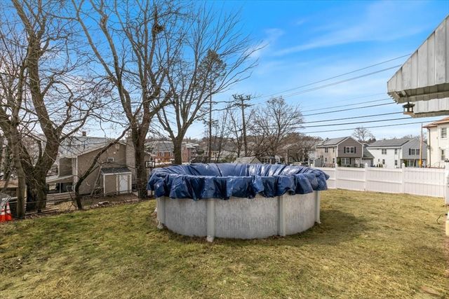 325 E Haverhill St, Lawrence, MA 01841