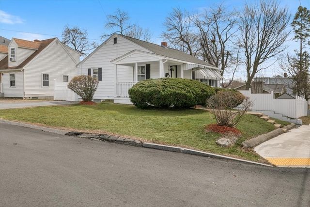 325 E Haverhill St, Lawrence, MA 01841