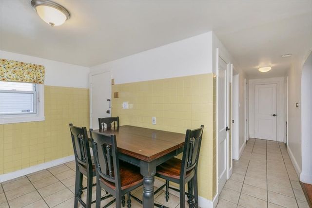 325 E Haverhill St, Lawrence, MA 01841