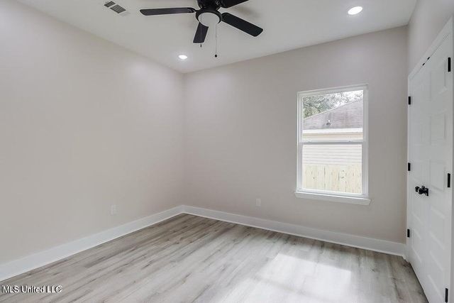 13498 Dee Avenue, Gulfport, MS 39503