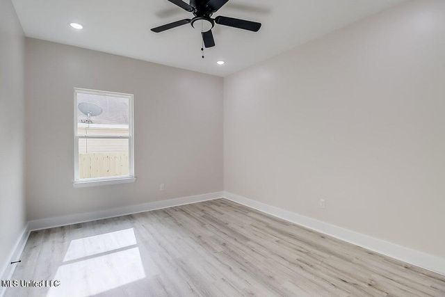 13498 Dee Avenue, Gulfport, MS 39503