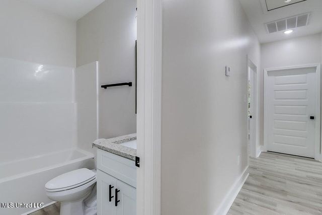 13498 Dee Avenue, Gulfport, MS 39503