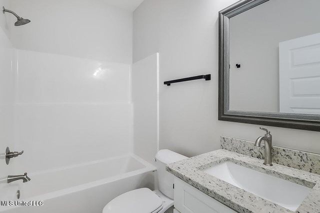 13498 Dee Avenue, Gulfport, MS 39503