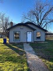 8785 Davis Boulevard, Keller, TX 76248