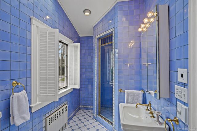 49 Moore Road, Bronxville, NY 10708