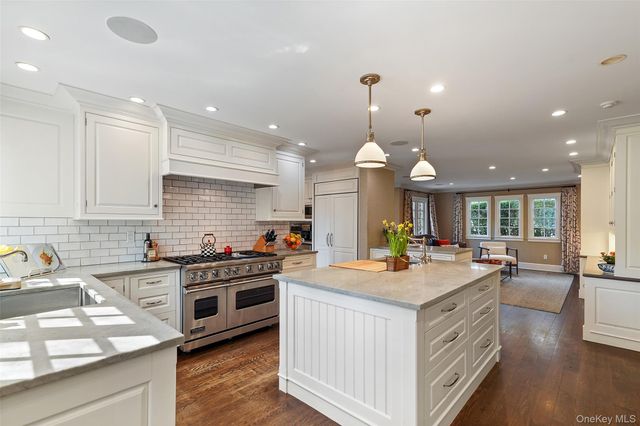 49 Moore Road, Bronxville, NY 10708