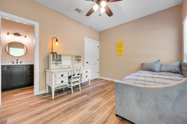 341 Private Road 44005, Blossom, TX 75416