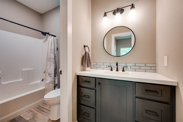 341 Private Road 44005, Blossom, TX 75416