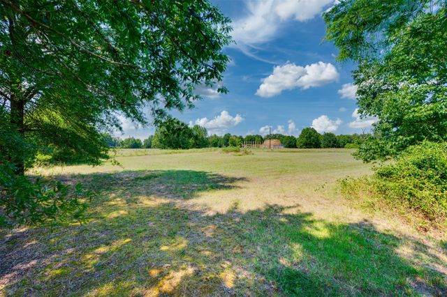 341 Private Road 44005, Blossom, TX 75416