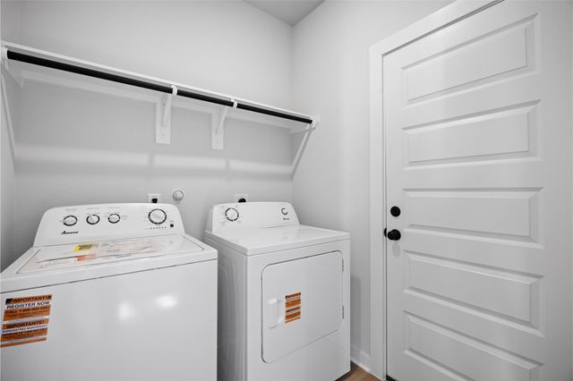 8322 Amethyst Valley Ln, Angleton, TX 77515