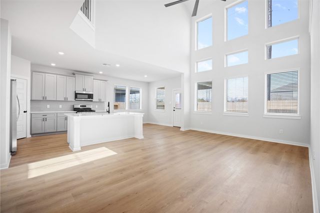 8322 Amethyst Valley Ln, Angleton, TX 77515