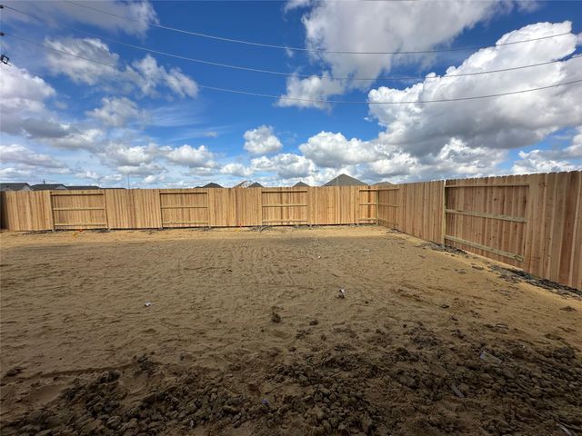 8322 Amethyst Valley Ln, Angleton, TX 77515