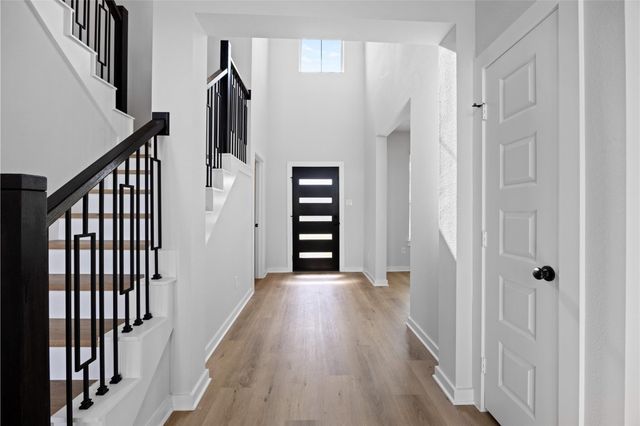 8322 Amethyst Valley Ln, Angleton, TX 77515