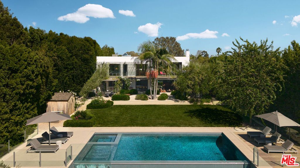 621 N Bonhill Road, Los Angeles, CA 90049 — exterior