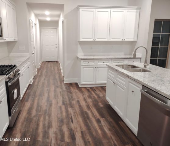 619 Westfield Drive, Pearl, MS 39208