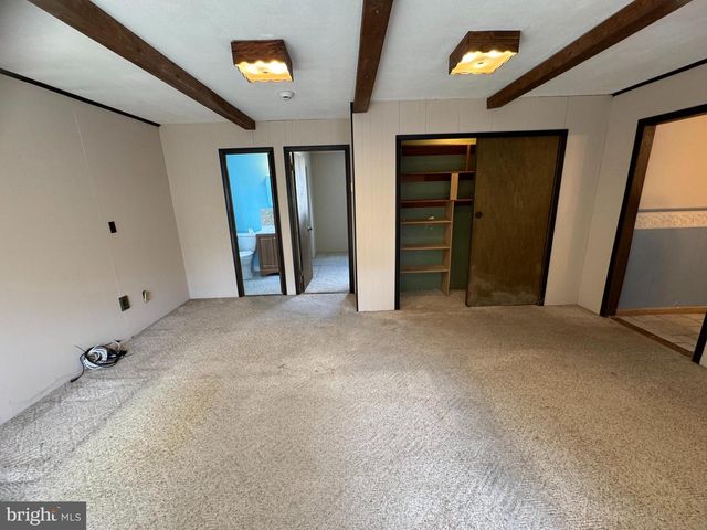 55 TWEED RD, Levittown, PA 19056